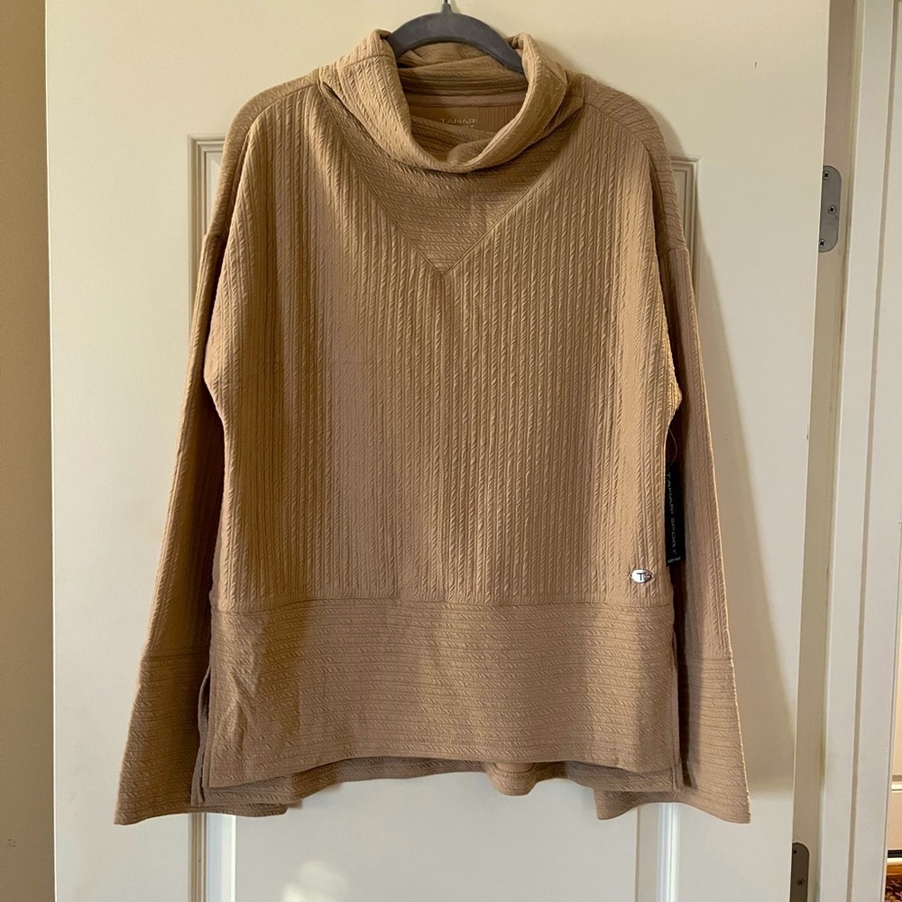 NWT Tahari Sport Viscose blend Pullover Oversized Women’s size small